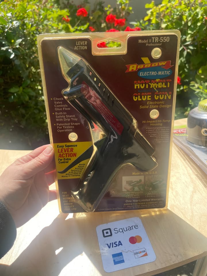 Arrow Hot Melt Glue Gun